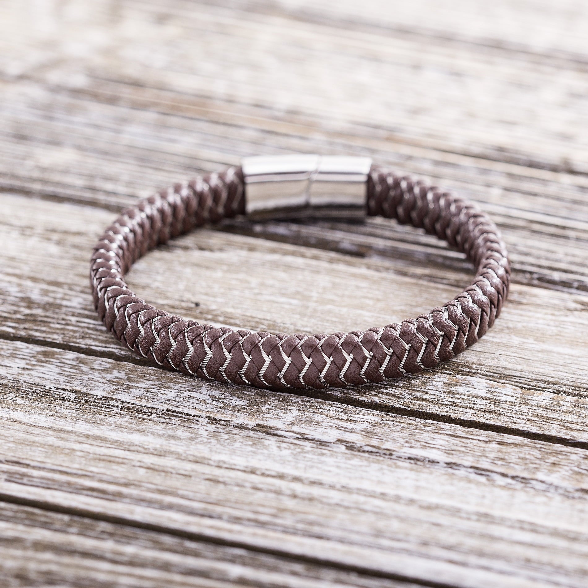 Brown Zig Zag Braided Leather Bracelet in Stainless Steel for Men